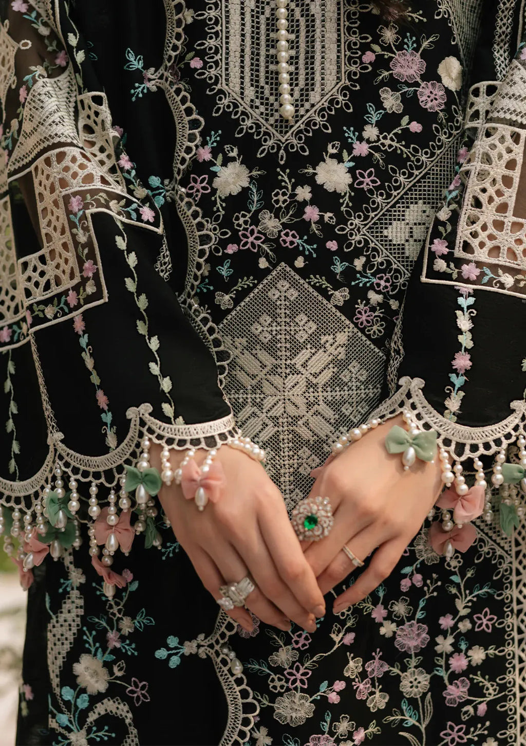 Bin Ilyas Freesia Emb Lawn'25 EY-101