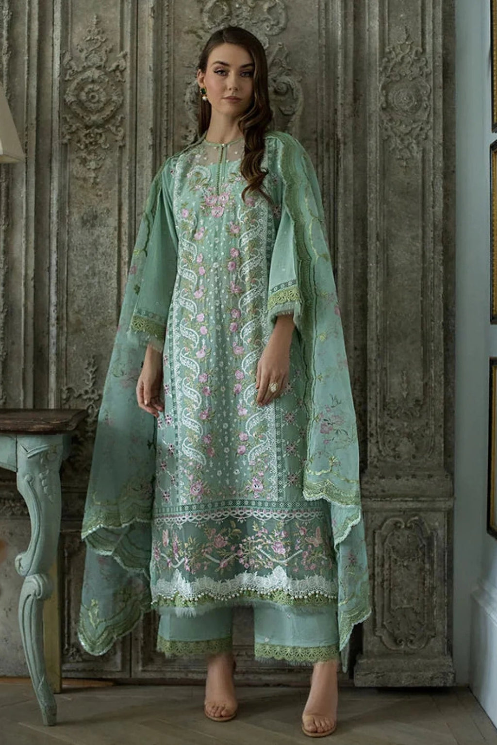 Design 1A Luxury Lawn Unstitched EY-118