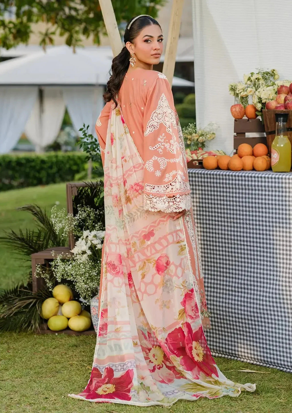 Embroidered 3pc CHIKANKARI Lawn Dress EFY-166