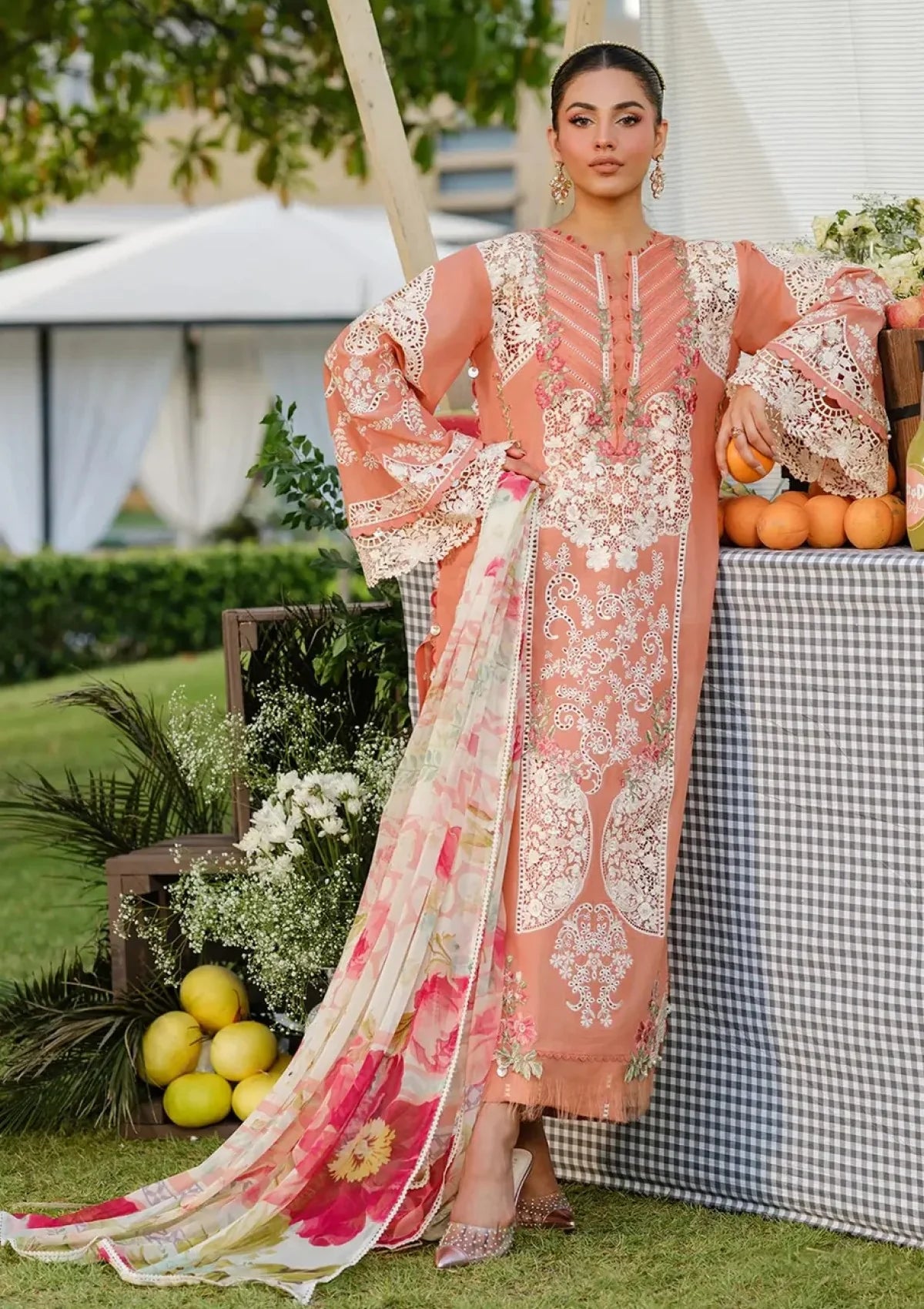 Embroidered 3pc CHIKANKARI Lawn Dress EFY-166