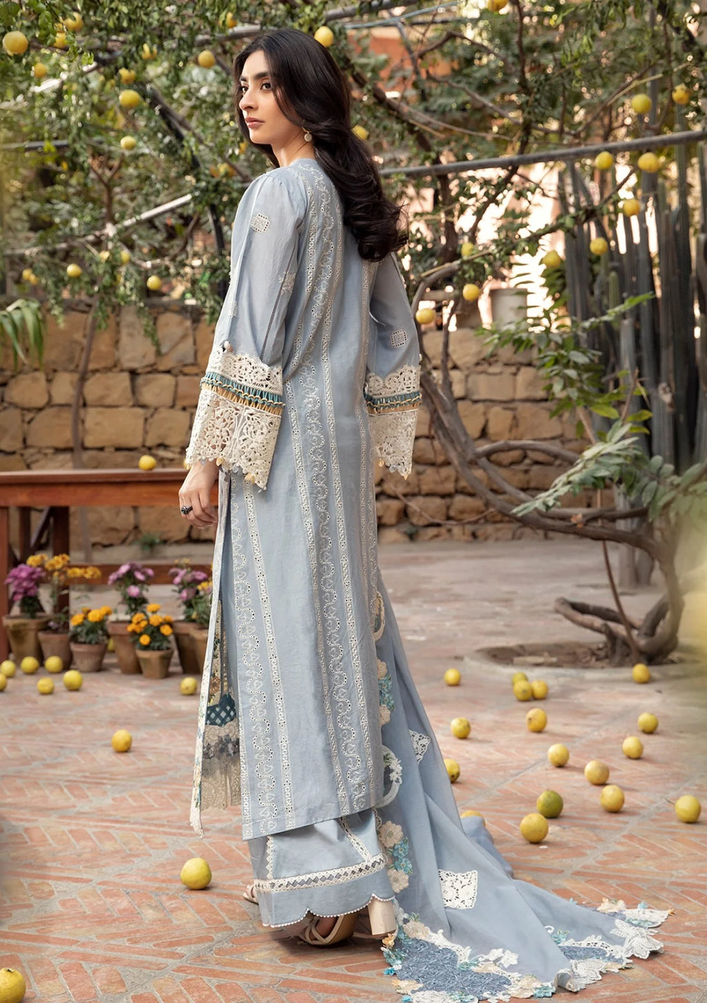 Elaf Embroidered Lawn Suit Unstitched 3 Piece EY-125