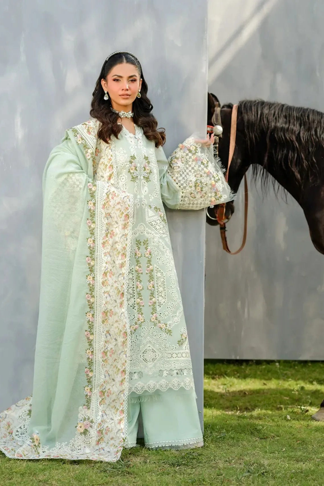 Elaf Luxury Lawn'25 Vol-2 EY121