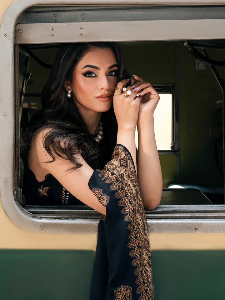 3PC LAWN EMBROIDERED SUIT EY-104