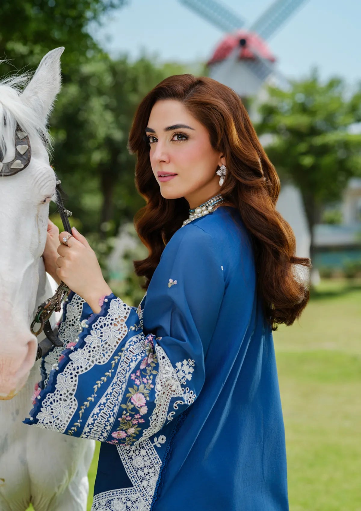 Elaf Embroidered Lawn 3 Piece Unstitched Suit EY-126