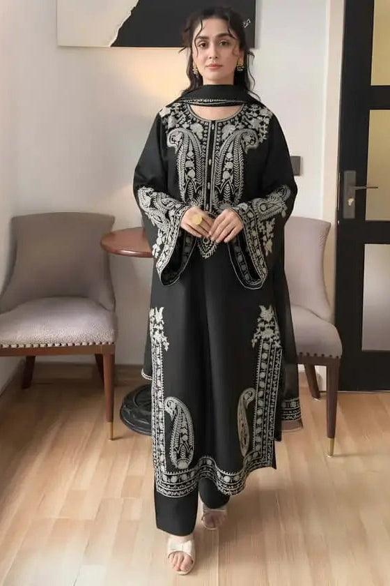 3 Piece Heavy Embroidered Lawn Dress EFY-153